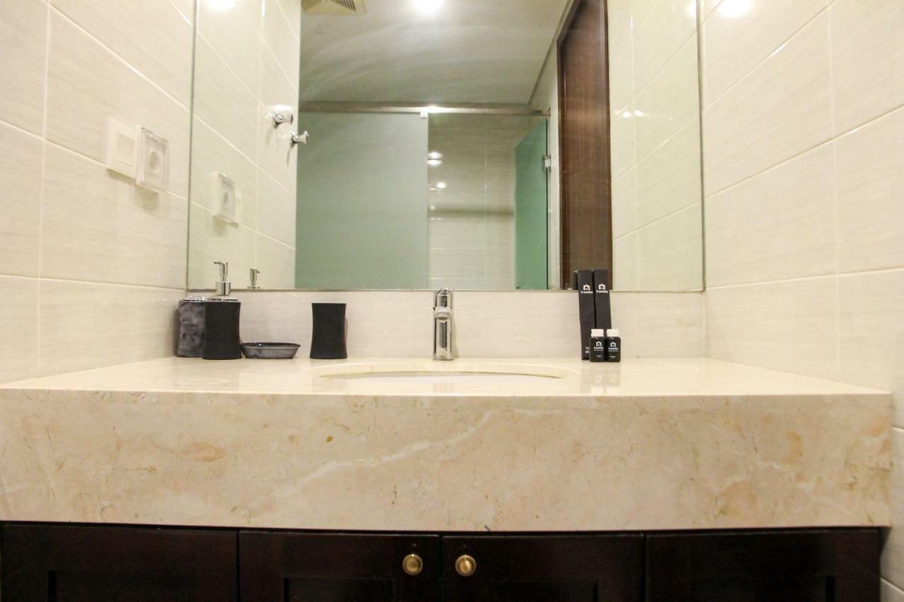 Elegant 1Br Kemang Village Apartment By Travelio Cakarta Dış mekan fotoğraf